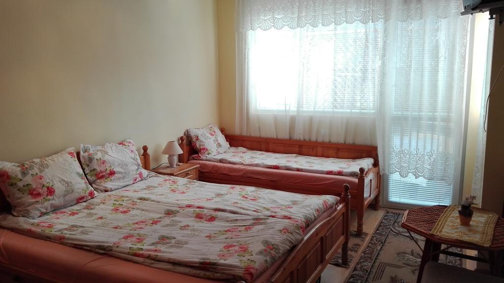 Family Hotel Velevi Velingrad Esterno foto